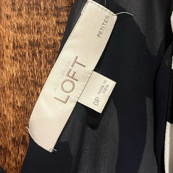 Loft‎ women’s black and white cheetah maxi dresss with slit size 0P - Picture 2 of 7